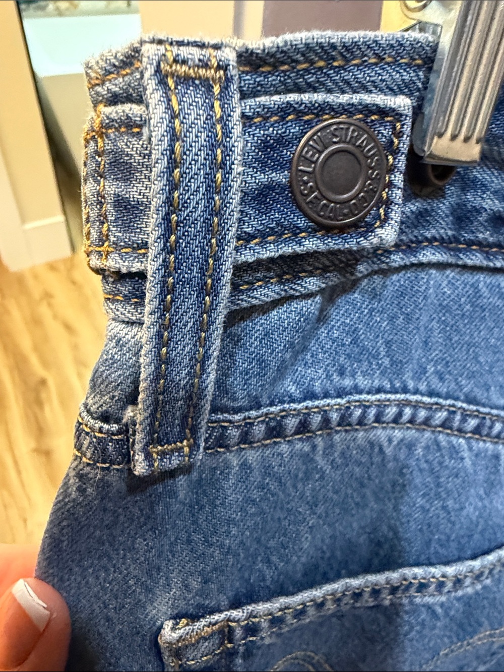 Levi's Faded Blue Wide-Leg jeans - Picture 6 of 8
